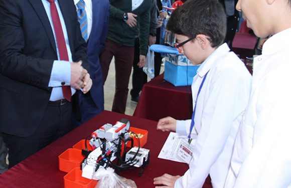 Erzincan Üniversitesi’nde robotlar yarıştı