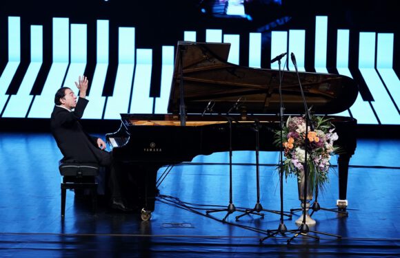 Fazıl Say İstanbul Okan Üniversitesi’nde konser verdi