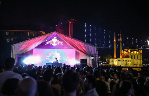 Red Bull Music Festival İstanbul’u müzikle ele geçirdi