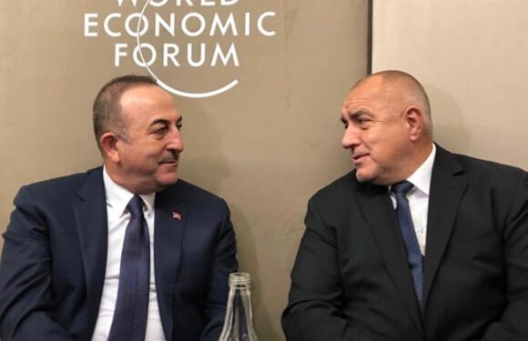 Bakan Çavuşoğlu, Davos’ta ikili görüşmeler gerçekleştirdi