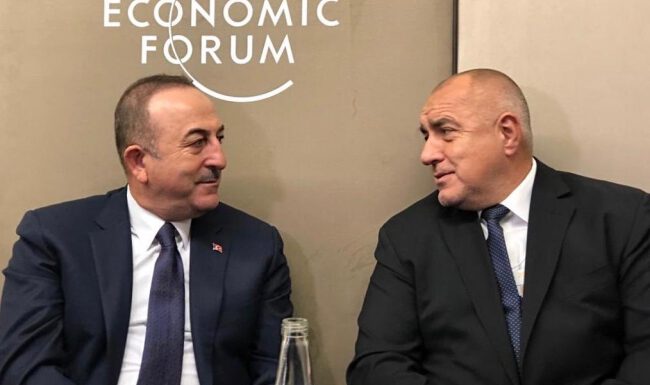 Bakan Çavuşoğlu, Davos’ta ikili görüşmeler gerçekleştirdi