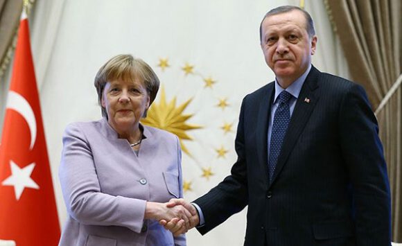 Cumhurbaşkanı Erdoğan Merkel ile telefonda görüştü