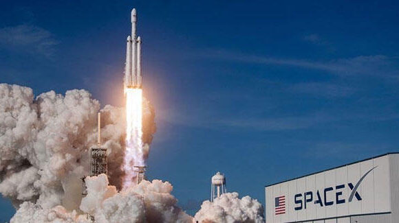 SpaceX "acil durum kaçış sistemi"ni başarıyla test etti