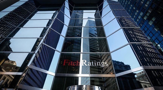 Fitch küresel büyüme tahminini düşürdü