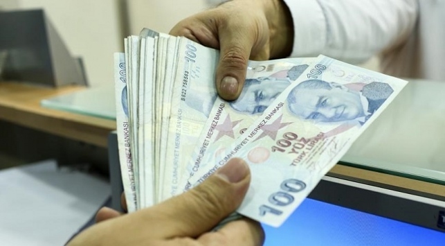 5,5 milyona yakın aileye bin lira yardım sağlandı