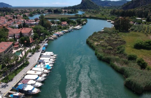 Dalyan Kanalı’ndaki tur tekneleri yeni sezona hazır