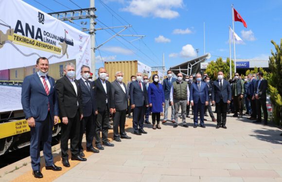 Marmaray’dan geçen yük treni Tekirdağ’da