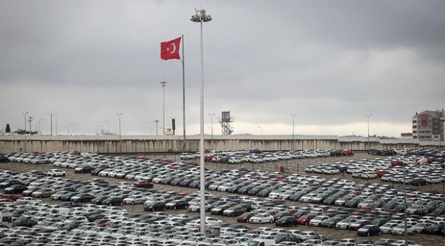 Salgın sürecinde otomotiv sektöründe aylık ihracat ilk kez 2 milyar doları aştı