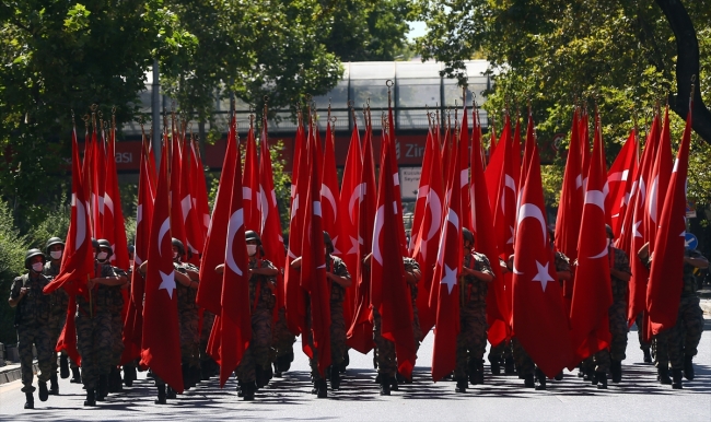 Ankara’da 30 Ağustos Kortej Yürüyüşü