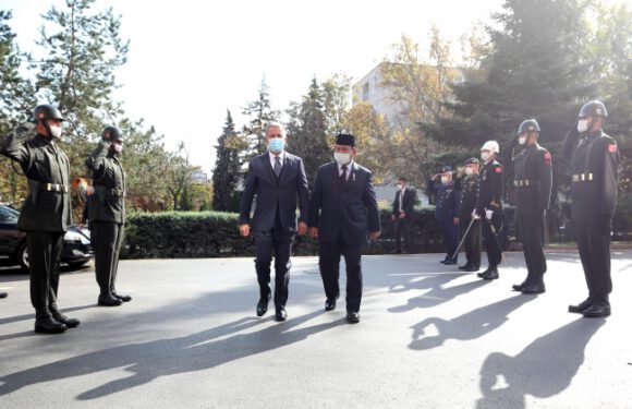 Bakan Akar Endonezya’lı mevkidaşıyla görüştü