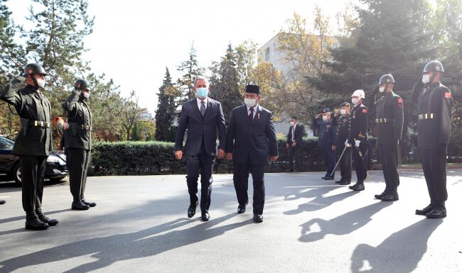 Bakan Akar Endonezya’lı mevkidaşıyla görüştü