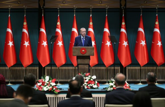 Cumhurbaşkanı Erdoğan: 5’inci ve 9’uncu sınıflarda yüz yüze eğitimi başlatıyoruz