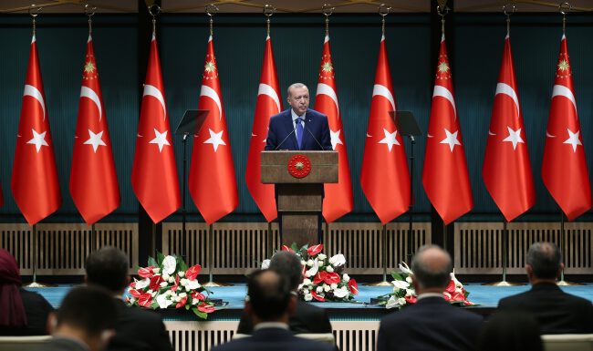 Cumhurbaşkanı Erdoğan: 5’inci ve 9’uncu sınıflarda yüz yüze eğitimi başlatıyoruz