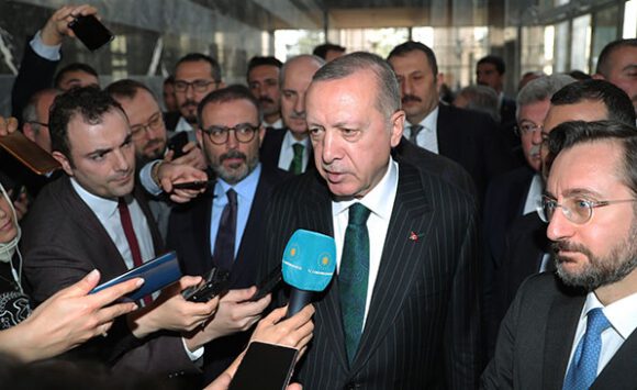 Cumhurbaşkanı Erdoğan: AYM ile ilgili yeni bir adım atılırsa buna katılırım