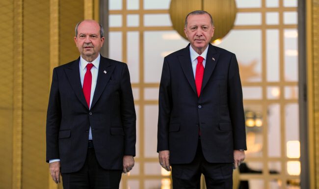 Cumhurbaşkanı Erdoğan, KKTC Cumhurbaşkanı Tatar’ı resmi törenle karşıladı