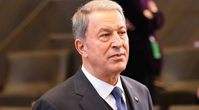 Hulusi Akar’dan şehit askerler için taziye mesajı