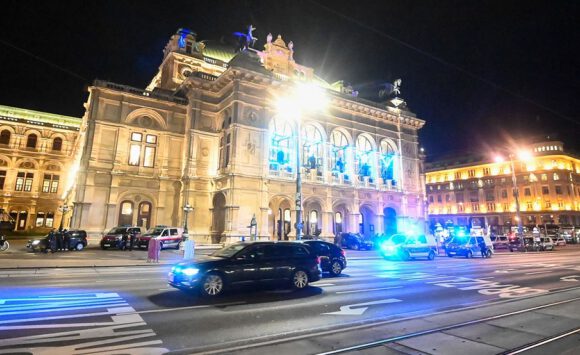 Türkiye’den Viyana’daki terör saldırısına kınama