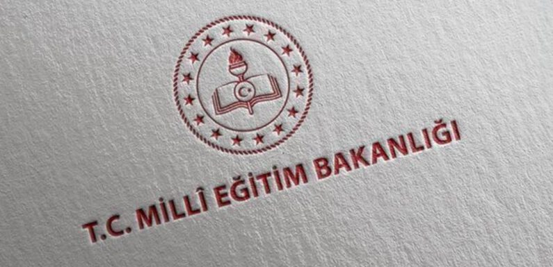 MEB: Okullarda bayrak töreni yapılacak ve İstiklal Marşı’mız okunacak