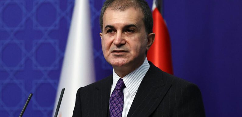 AK Parti Sözcüsü Ömer Çelik: Tüm darbe girişimlerine karşıyız