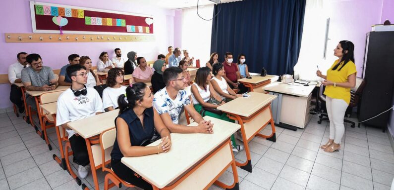 Aile Okulu Projesi kapsamında bir ayda 137 bin aileye eğitim verildi