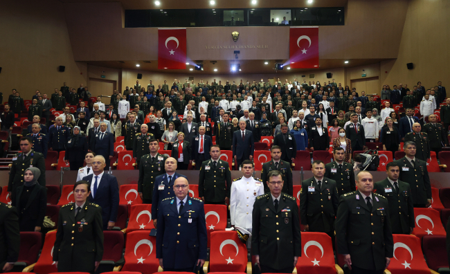 Bakan Akar: Zamanı geldiğinde bu saldırıları yapanlara gereği yapılacaktır