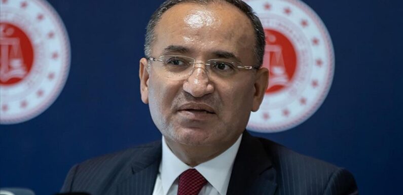 Bozdağ: İsveç ve Finlandiya’nın FETÖ ve PKK üyelerini iade etmelerini bekliyoruz