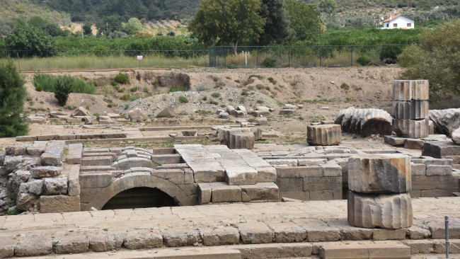 Terk edilen kehanet merkezi uzun yıllar işlevini korumuş