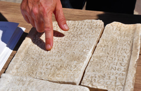 Aigai Antik Kenti’nde bulunan mermer yazıtın sırrı çözüldü
