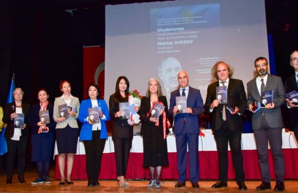 Ankara’da ‘Kazak Ulusunun Öncü Aydını: Muhtar Avezov’ konferansı