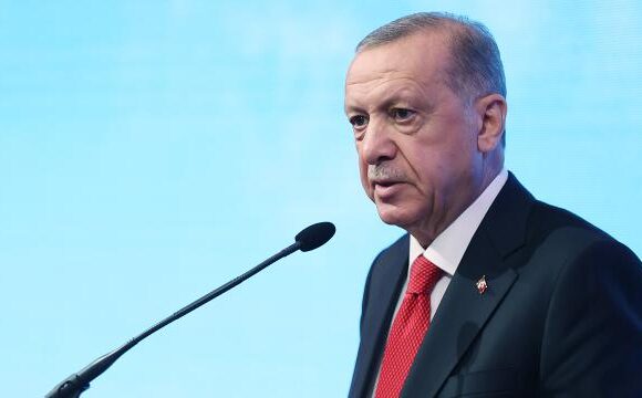 Cumhurbaşkanı Erdoğan yazar Nuri Pakdil’i andı