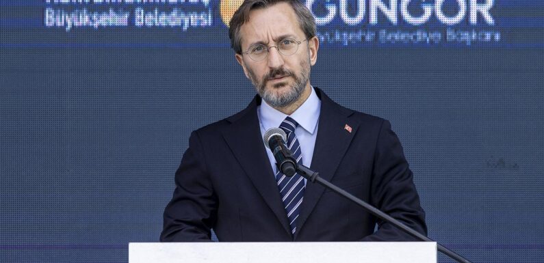 Fahrettin Altun: Okuma oranları azalmıyor, önemi giderek artıyor