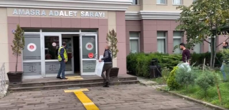 Maden ocağında toplanan deliller adliyeye getirildi