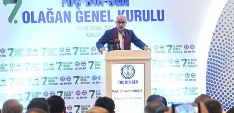 Bakan Kirişci: 17 bin 438 sözleşmeli çalışma arkadaşımız kadroya geçecek TRT Haber Ekonomi Haberleri AA