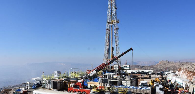 Şırnak Namaz Dağı bölgesinde petrol sondajına başlandı TRT Haber Ekonomi Haberleri AA