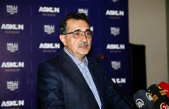 Bakan Dönmez: Lityum karbonat tesisinin temeli bu yıl atılacak TRT Haber Ekonomi Haberleri AA