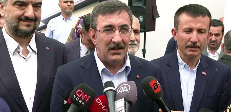 Cumhurbaşkanı Yardımcısı Cevdet Yılmaz’dan asgari ücret açıklaması TRT Haber Ekonomi Haberleri TRT Haber