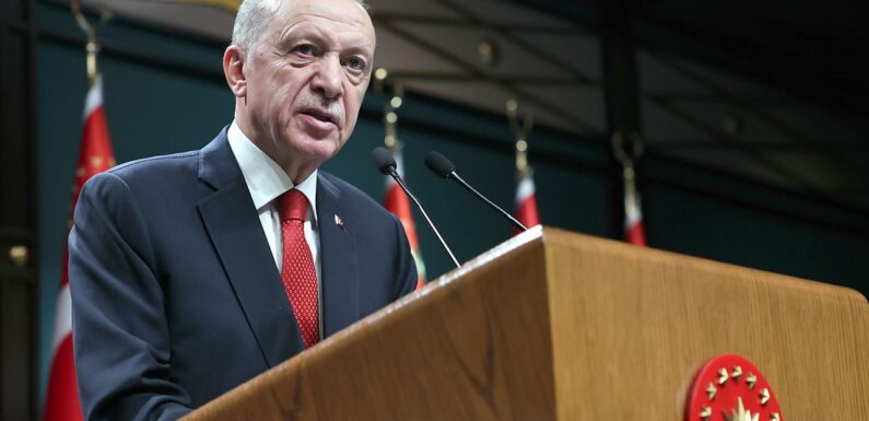 Erdoğan’dan memur ve emekli zamlarına ilişkin açıklama TRT Haber Ekonomi Haberleri TRT Haber