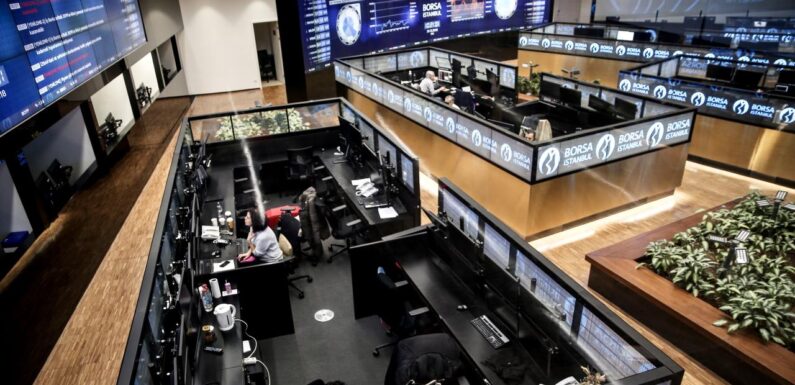 Borsa günü rekorla kapattı TRT Haber Ekonomi Haberleri AA