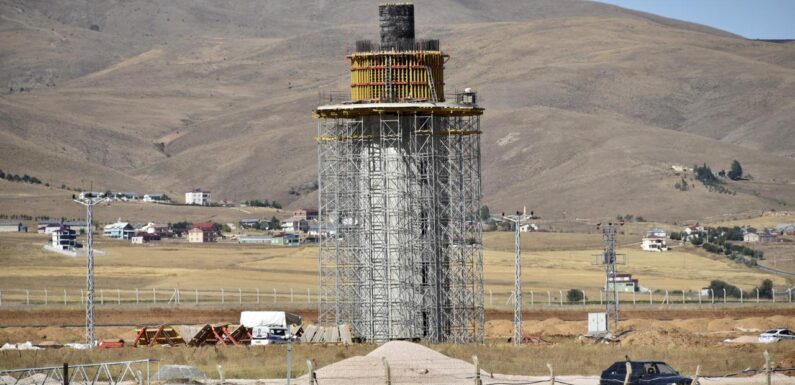 GümüşhaneBayburt Havalimanında çalışmalar sürüyor TRT Haber Ekonomi Haberleri İHA