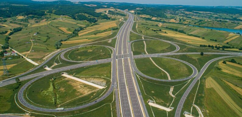 Ulaştırma yatırımlarının 3 yıllık yol haritası belirlendi TRT Haber Ekonomi Haberleri AA