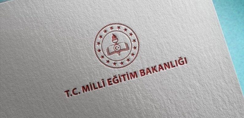 Uzman öğretmenlik ve başöğretmenlik eğitimleri uzatıldı TRT Haber Eğitim Haberleri