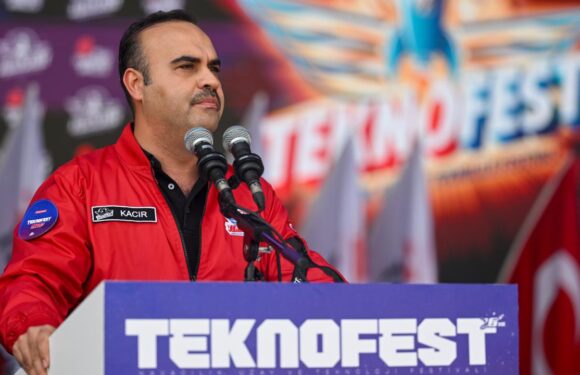 Bakan Kacır: Türk tedarikçilerin kalitesi Tesla’yı memnun etti TRT Haber Bilim Teknoloji Haberleri AA