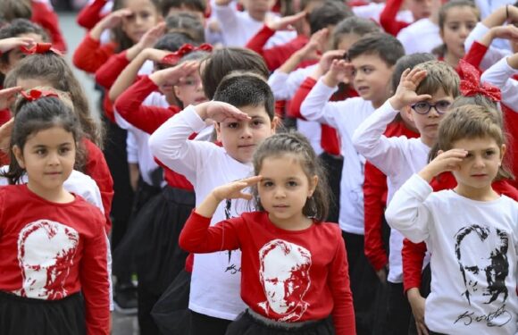 Okullara 100. yıl tatili TRT Haber Eğitim Haberleri