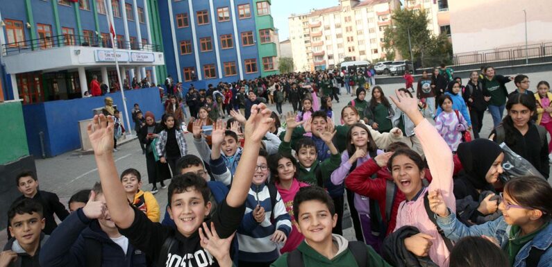 Öğrencilerin ilk ara tatili başladı TRT Haber Eğitim Haberleri