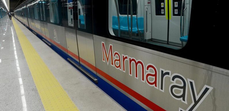 Marmaray’a konulan ek seferlerle 392 bin yolcu taşındı TRT Haber Ekonomi Haberleri AA