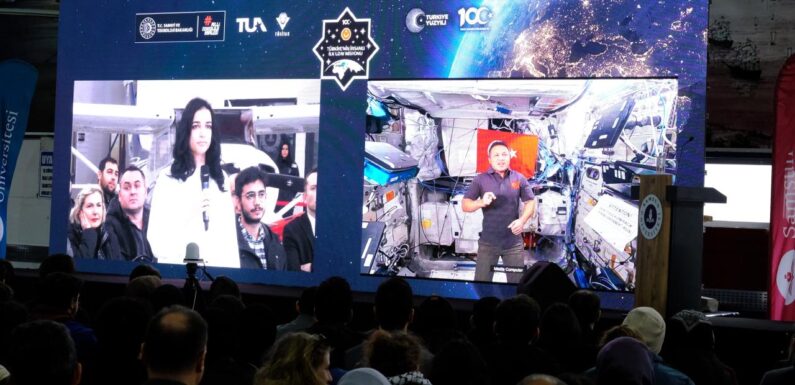 Astronot Alper Gezeravcı uzaydan Samsun’a bağlandı