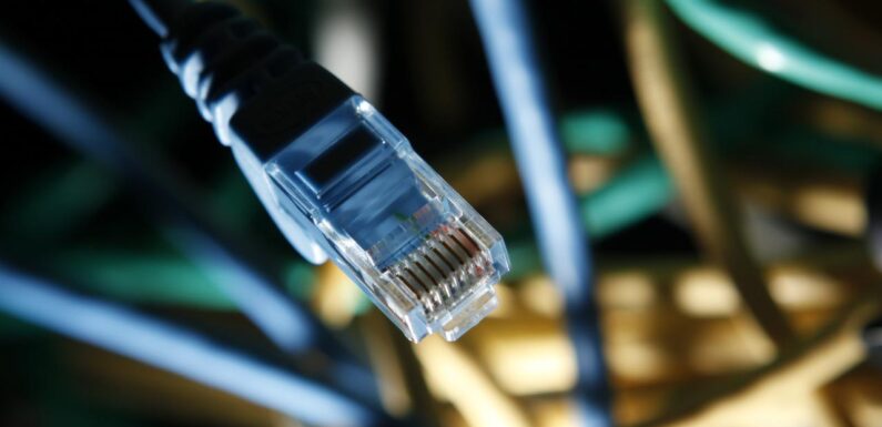 Fiber ağ uzunluğu 435 bin kilometreye ulaştı TRT Haber Bilim Teknoloji Haberleri AA