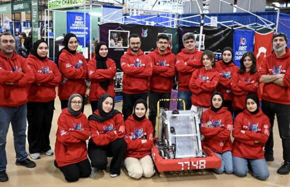 ABD’deki robot yarışmasında kız öğrencilerden oluşan Türk takımı ödül aldı