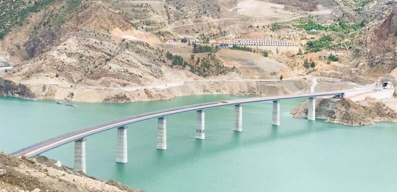 Yusufeli Merkez Viyadüğü hizmete açılıyor