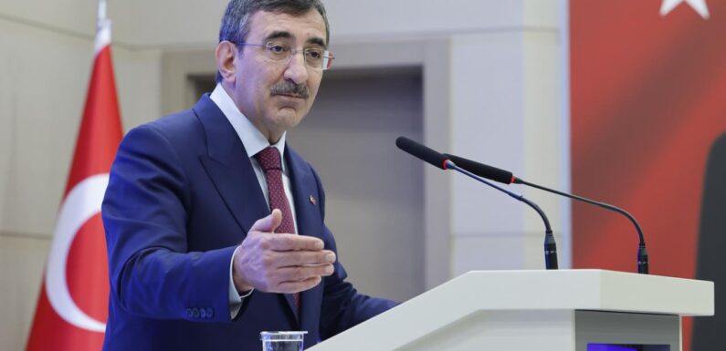 Yılmaz: İstihdamı arttırmak ve iş gücümüzü daha nitelikli hale getirmek için çalışacağız